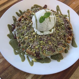 Dubai Chocolate Waffle